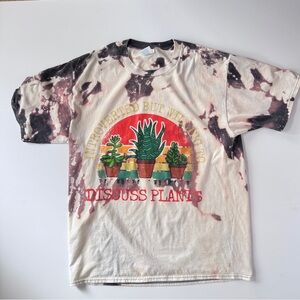 “Introverted But Willing to Discuss Plants” Graphic Tee – Size XL